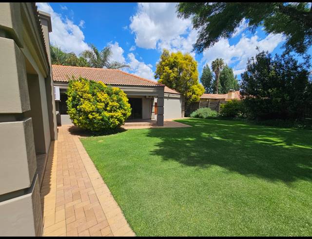 4 BEDROOM HOUSE FOR SALE IN VANDERBIJLPARK SW 5